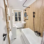 Stilvoll Renoviertes 50m2 In Gruenlage - Ganze 아파트 그라츠