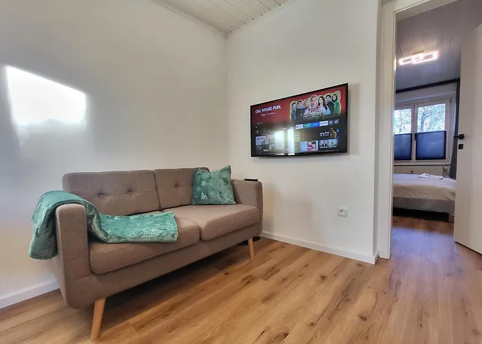 Апартаменти Stilvoll Renoviertes 50m2 In Gruenlage - Ganze