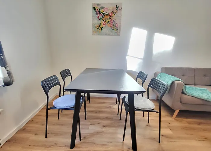 Апартаменти Stilvoll Renoviertes 50m2 In Gruenlage - Ganze Грац